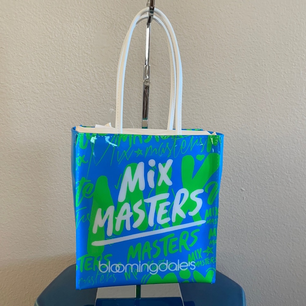 Bloomingdales exclusive Mix Masters Plastic tote